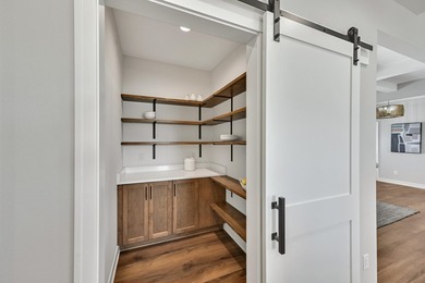 Exceptional craftsmanship & modern design in this stunning new - photo 14