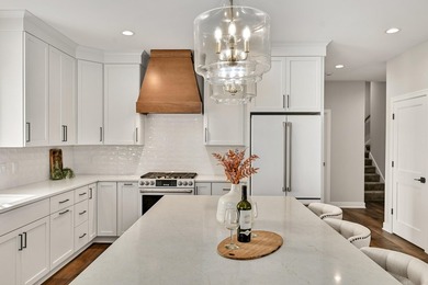 Exceptional craftsmanship & modern design in this stunning new - photo 16