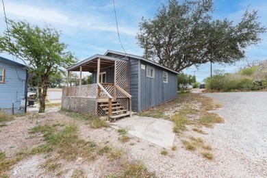 ENJOY PEACEFUL COUNTRY-STYLE LIVING IN THE PERNITAS POINT - photo 1