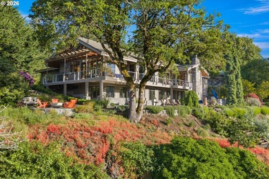 Extraordinary gated Willamette River estate on 1.56 private - photo 1