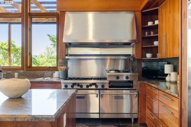 Extraordinary gated Willamette River estate on 1.56 private - photo 10