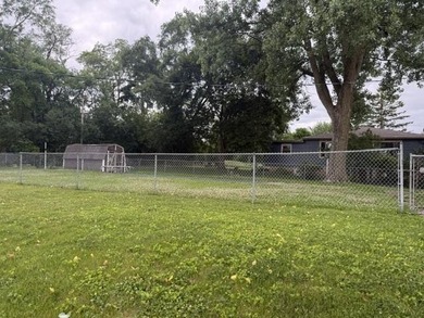 Brick ranch on large corner lot with views of Little Muskego - photo 3