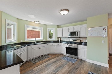 Welcome to this beautiful 4-bedroom, 3.5-bathroom home. Offering - photo 22