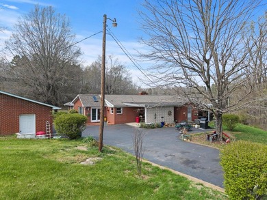 Beautiful 3BR, 2BA brick ranch-style home located in Kuttawa!! - photo 33