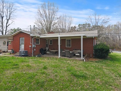 Beautiful 3BR, 2BA brick ranch-style home located in Kuttawa!! - photo 34