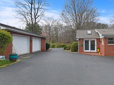 Beautiful 3BR, 2BA brick ranch-style home located in Kuttawa!! - photo 38