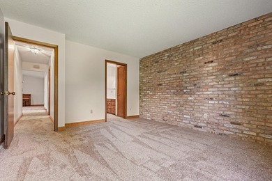 Welcome to 975 Yuma Lane N, featuring a bright four-season porch - photo 17