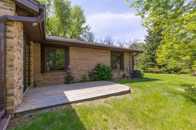 Welcome to 975 Yuma Lane N, featuring a bright four-season porch - photo 24
