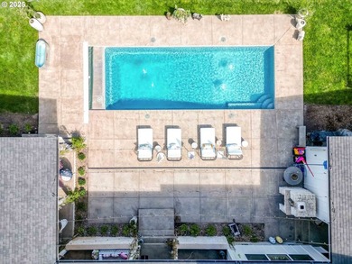 Beautiful one of a kind CUSTOM HOME, in a hard to find West - photo 6