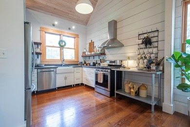 Charming home in Lafayette county! Just a short 18 minute drive - photo 10