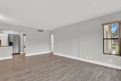 Welcome to this waterfront condominium located in Pine Ridge - photo 12