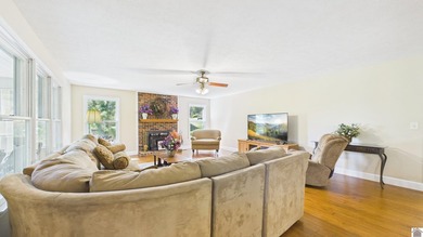 Welcome to your ultimate lakefront escape! This charming - photo 16