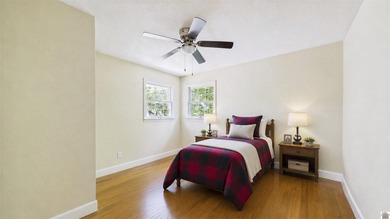 Welcome to your ultimate lakefront escape! This charming - photo 21