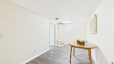 Welcome to your ultimate lakefront escape! This charming - photo 23