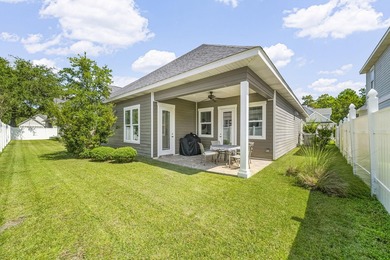 Discover Paradise Cove--a charming community where every home is - photo 33