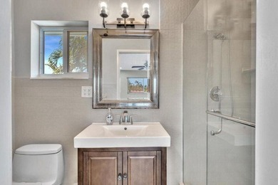 Welcome to your own tropical paradise in this E Oakland Park - photo 33