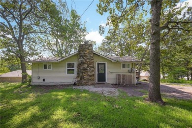 Lake Home Sale Pending in Lake Lotawana, Missouri