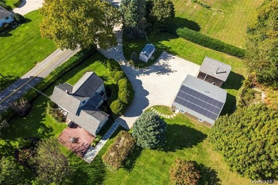 Set on 1.16 acres of beautifully landscaped and private grounds - photo 4