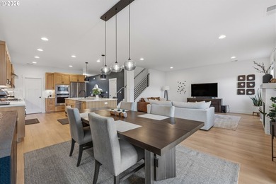 Absolute Showcase - Better Than New! Built just three years ago - photo 8