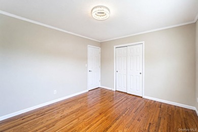 Welcome to this spacious 4-bedroom, 2-bathroom home located in - photo 12