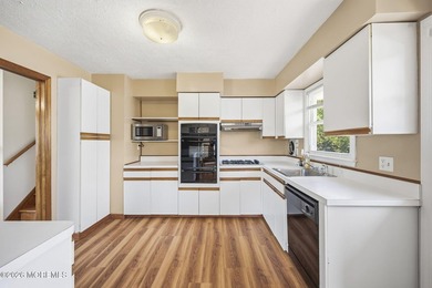 Beach living is affordable in this lovingly cared for 4 bed/2 - photo 15
