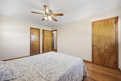 Beach living is affordable in this lovingly cared for 4 bed/2 - photo 20