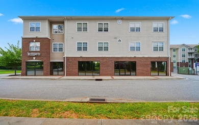 Fully furnished, one-level condominium located in the heart of - photo 21