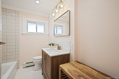 Welcome to this spacious 4-bedroom, 2-bathroom home located in - photo 22