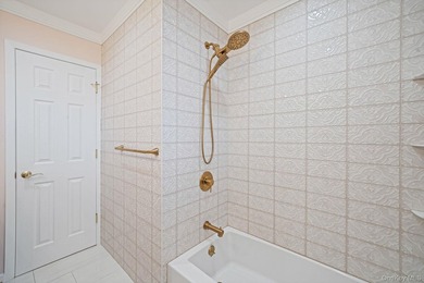 Welcome to this spacious 4-bedroom, 2-bathroom home located in - photo 23