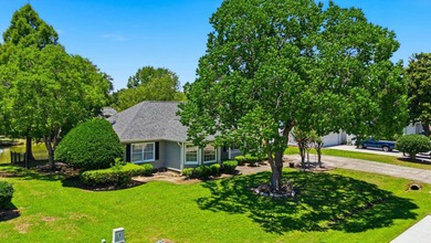 Welcome to 415 Lake Park Drive, a charming 3 bedroom, 2 bath - photo 29