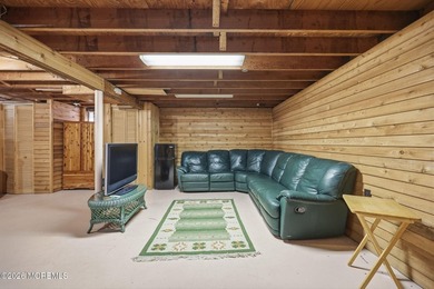 Beach living is affordable in this lovingly cared for 4 bed/2 - photo 32