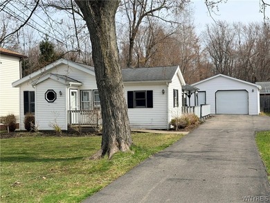 Lake Erie Home For Sale in Hamburg New York