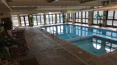 GET ONE-BEDROOM LIVING AT STUDIO HOA FEES with this smartly - photo 25