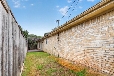 Tucked away at the end of a quiet cul de sac, this contemporary - photo 39