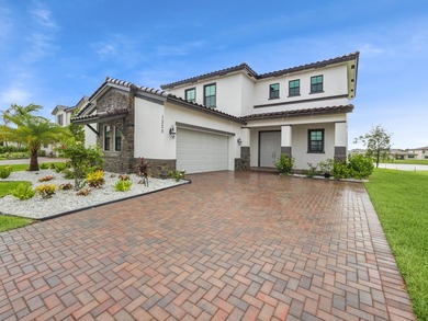 (private lake, pond, coastal) Home For Sale in Royal Palm Beach Florida