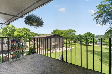Lake Como- Walworth County Condo For Sale in Lake Geneva Wisconsin