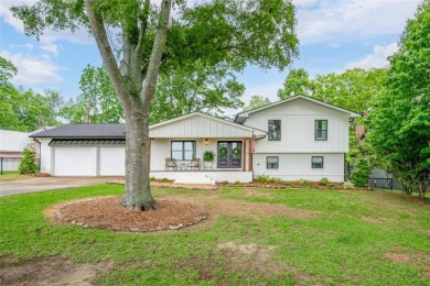 Lake Home For Sale in Centre, Alabama