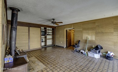 Located just outside of Port Gibson, this 44.16+/- surveyed acre - photo 33