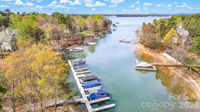 Gorgeous custom home loaded with luxury upgrades and exceptional - photo 41
