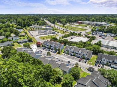 Beautifully updated 3-bedroom, 2.5-bath end-unit townhome-style - photo 29