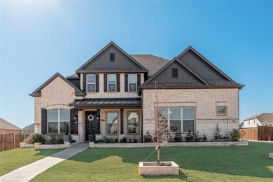 Lake Ray Hubbard Home For Sale in Sunnyvale Texas