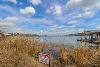Lake Cherokee Lot For Sale in Henderson Texas