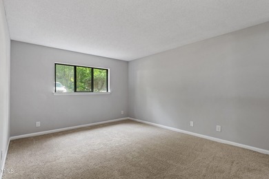 Cute a button Condo in great Durham location with Sunroom (106 - photo 9