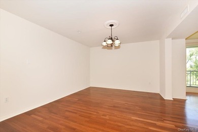Beautiful & Spacious Sunny 3-Bedroom, 2.5-Bath Condo in Harbor - photo 11