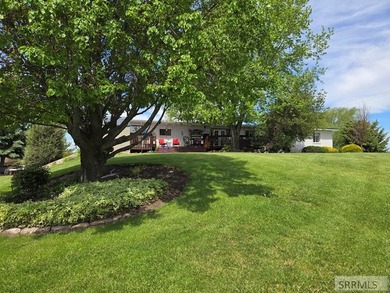 Beautiful country home on over 3 and a half acres. This home has - photo 11