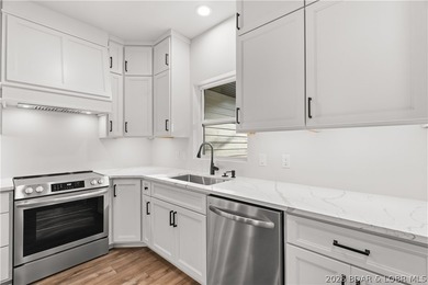 Welcome to luxury living in coveted Porto Cima, the Lake of the - photo 12