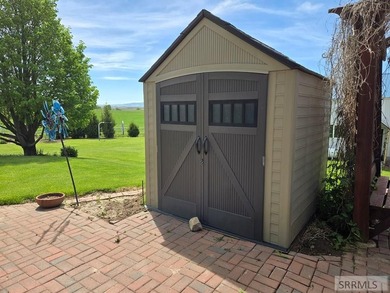 Beautiful country home on over 3 and a half acres. This home has - photo 14