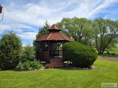 Beautiful country home on over 3 and a half acres. This home has - photo 15