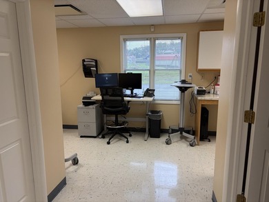 A really nice brick, medical/office building in a great location - photo 16