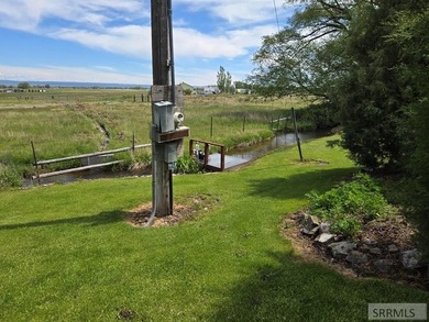 Beautiful country home on over 3 and a half acres. This home has - photo 17